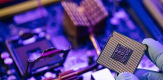 Tech Weekly: Chip Stocks Pop to Close Volatile Trading Week